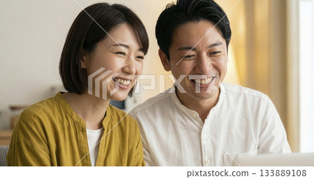 一個親密家庭的日常生活 133889108