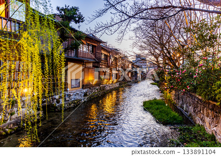 京都祇園街景 133891104