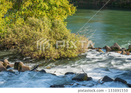Rapid currents flowing from Misu Arai Weir into the Uji River, Fushimi Ward, Kyoto City Rapid currents flowing from Misu Arai Weir into the Uji River, Fushimi Ward, Kyoto City 133891550