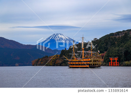 Pirate ship and Mount Fuji seen from the shores of Lake Ashi, Hakone, Kanagawa Prefecture 133891614