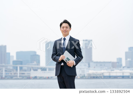 Businessman Sky Developer Businessman Sky Developer 133892504