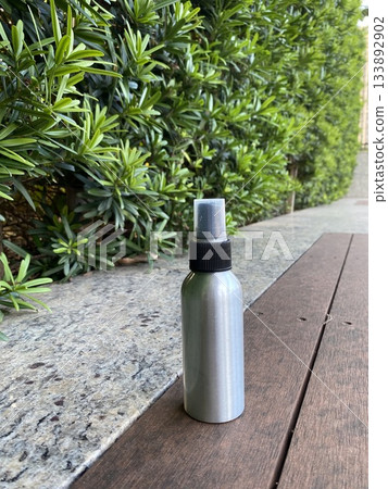 spray bottles, cosmetic bottle, pump bottle 133892902