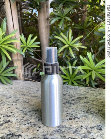 spray bottles, cosmetic bottle, pump bottle 133892903