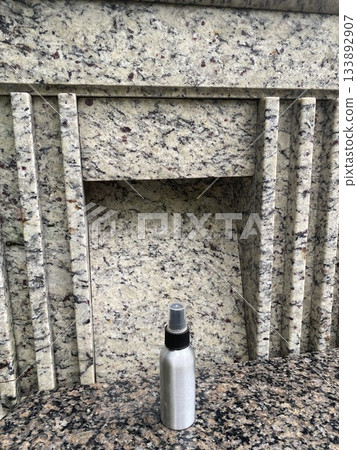 spray bottles, cosmetic bottle, pump bottle 133892907