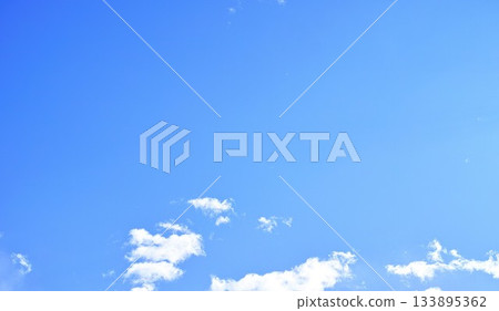 藍色的天空和雲圖像 藍色的天空和雲圖像 133895362
