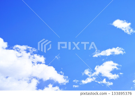 藍色的天空和雲圖像 藍色的天空和雲圖像 133895376