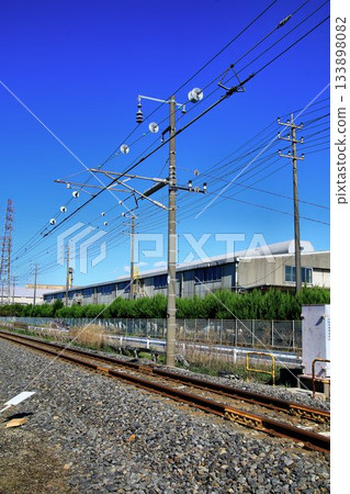 A "dead section" is a section that is located at the boundary between DC and AC electrified sections. A "dead section" is a section that is located at the boundary between DC and AC electrified sections. 133898082