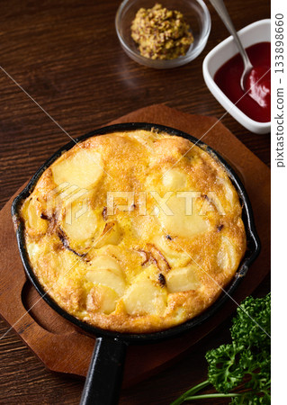 Spanish Omelette 133898660