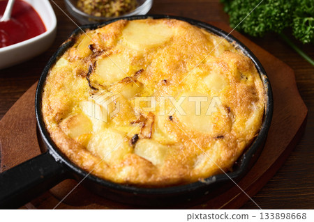 Spanish Omelette 133898668