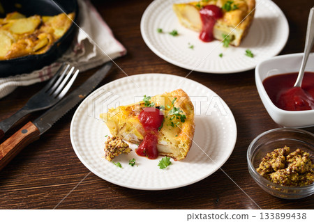 Spanish Omelette 133899438
