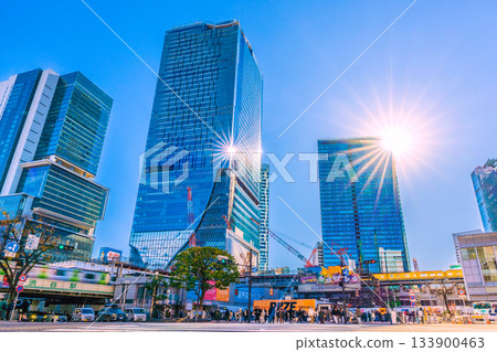 Tokyo cityscape in Japan: Ginza Line and Yamanote Line. December... Buildings and three sparkling "Diamond Shibuya"... A ray of hope for the new year 133900463