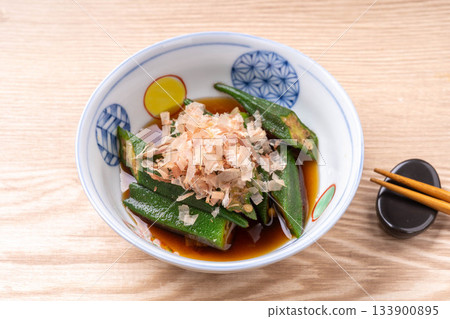 秋葵泡麵湯 133900895