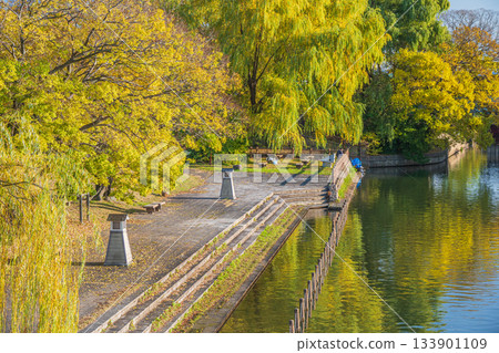 Fushimi Port Park in late autumn, Fushimi Ward, Kyoto City 133901109