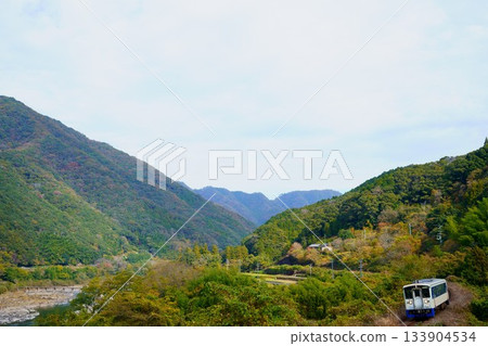 Hobby Train, a railway that runs through the mountains along the Shimanto River Hobby Train, a railway that runs through the mountains along the Shimanto River 133904534