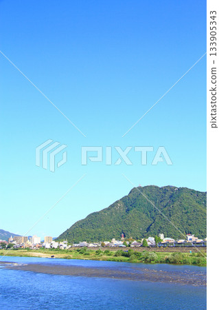 岐阜縣岐阜市金華山與長良川的風景 岐阜縣岐阜市金華山與長良川的風景 133905343