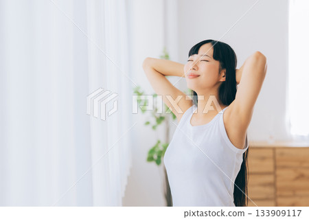 Woman beauty morning Woman beauty morning 133909117