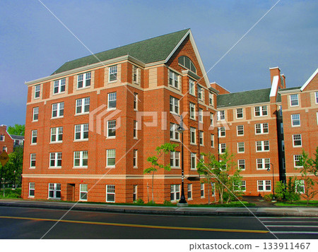 Mills Hall, University of New Hampshire, USA 133911467