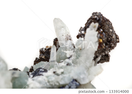 Macro mineral stone Drusus quartz with sphalerite in the rock a white background 133914000