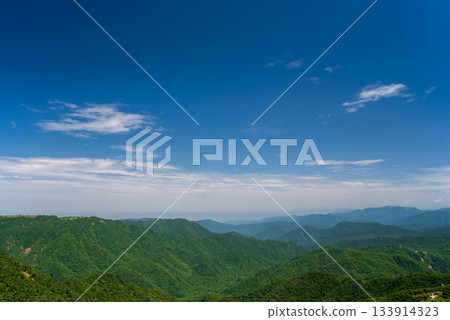 從禦在丈山頂峰的湖景台上眺望的景色 從禦在丈山頂峰的湖景台上眺望的景色 133914323