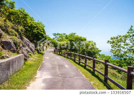 五在丈山上的蔥鬱綠意,令人心曠神怡的山景(三重縣駒野町) 五在丈山上的蔥鬱綠意,令人心曠神怡的山景(三重縣駒野町) 133916507