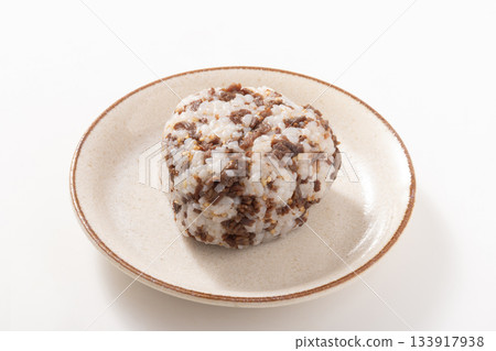 Beef tongue rice ball Beef tongue rice ball 133917938