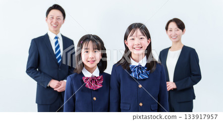 家庭、父母與孩子、入學典禮、畢業典禮 家庭、父母與孩子、入學典禮、畢業典禮 133917957