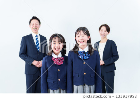 家庭、父母與孩子、入學典禮、畢業典禮 家庭、父母與孩子、入學典禮、畢業典禮 133917958