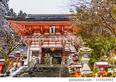 冬日的京都鞍馬寺,仁王門 冬日的京都鞍馬寺,仁王門 133920403