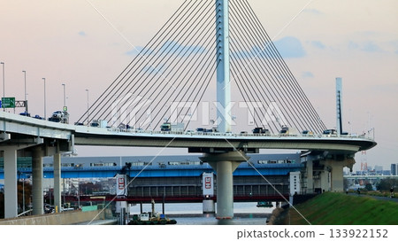 Metropolitan Expressway Katsushika Harp Bridge Metropolitan Expressway Katsushika Harp Bridge 133922152