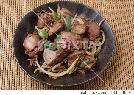 雞肝韭菜炒菜 133923609