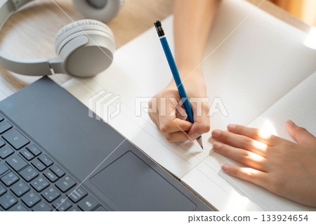 Image of remote study/Studying with a PC and notebook Image of remote study/Studying with a PC and notebook 133924654