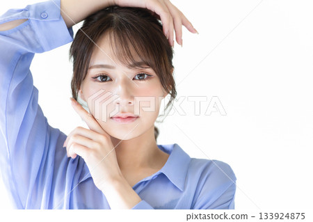 年輕女性的美麗形象 133924875