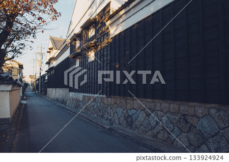 The historic black-walled streets of Hatchogura Street, located in Okazaki City, Aichi Prefecture, exude the history of Hatcho Miso Brewery The historic black-walled streets of Hatchogura Street, located in Okazaki City, Aichi Prefecture, exude the history of Hatcho Miso Brewery 133924924