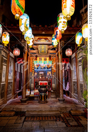 台灣愛南市 – 2025年6月29日:金華寺位於神農街,是一座歷史悠久的寺廟,擁有傳統建築風格 台灣愛南市 – 2025年6月29日:金華寺位於神農街,是一座歷史悠久的寺廟,擁有傳統建築風格 133926172
