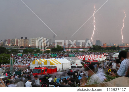 因雷擊，足立煙火秀取消：2024年（荒川河畔：東京都足立區） 133927417