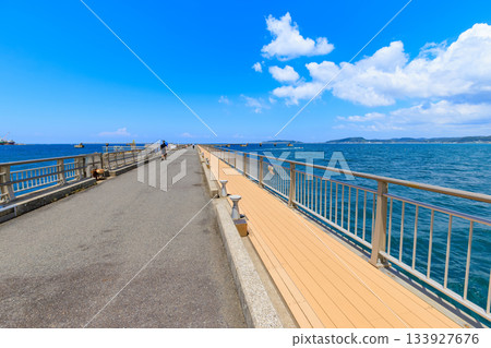 位於千葉縣立山市立山海灘站旁的立山日落碼頭 133927676