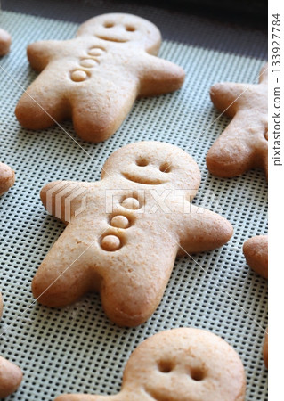 新鮮出爐的薑餅 133927784