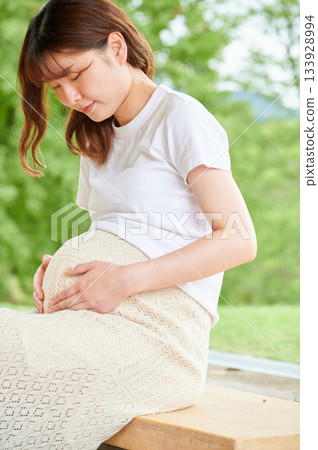 孕婦公園自然 133928994