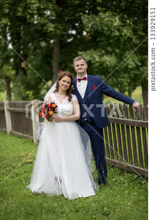 Fence Side Wedding Portrait Fence Side Wedding Portrait 133929151