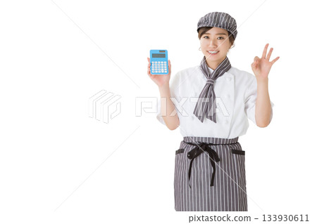 A woman wearing a chef's coat (calculator, sales, cost, cost rate) 133930611