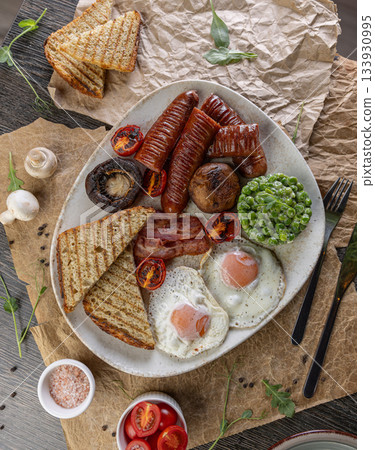 Hearty english breakfast Hearty english breakfast 133930995