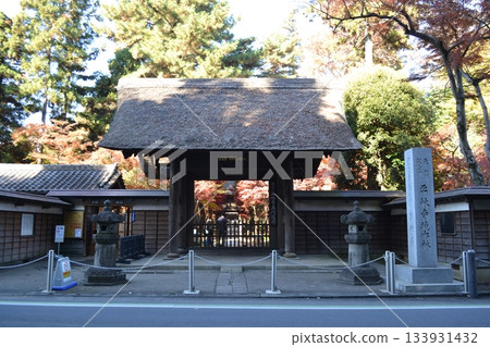Heirinji Temple Main Gate 133931432
