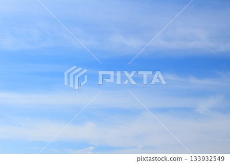 彩紙上畫著天空和雲朵，信州的天空和雲朵，信州的自然風光 133932549