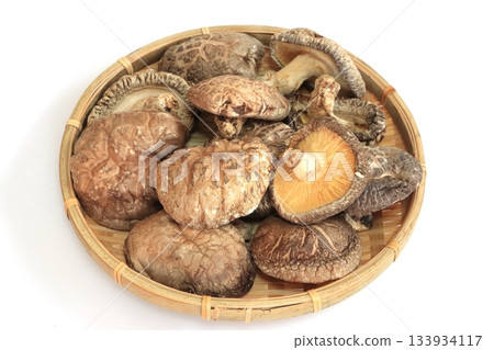 Dried shiitake mushrooms (from Oita Prefecture) 133934117