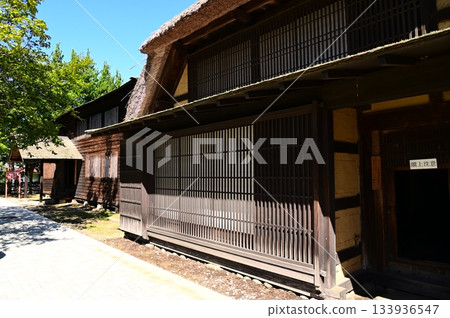 拓木的故鄉澀谷，一座毗鄰原澀谷小學和高等小學的老房子 133936547