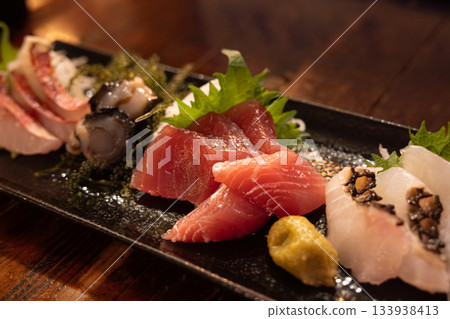 生魚片拼盤 133938413