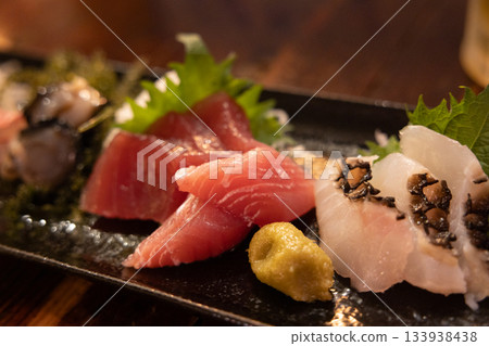 Sashimi platter 133938438