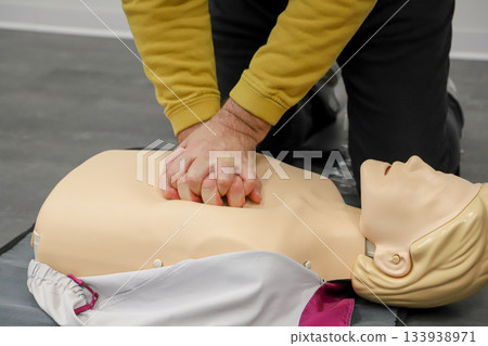 first aid course - company safety - cardiac massage - Basic Life Support 133938971