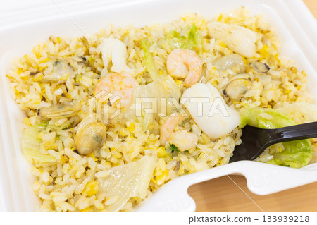 美味海鮮生菜炒飯便當 美味海鮮生菜炒飯便當 133939218
