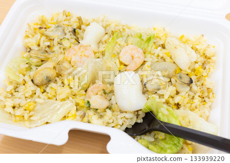 美味海鮮生菜炒飯便當 133939220